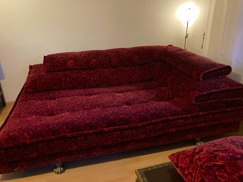 Bordeauxrotes schlafsofa - bordeauxrotes,